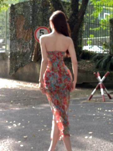 Boho-Chic Floral Bodycon Dress – Elegant Summer Midi