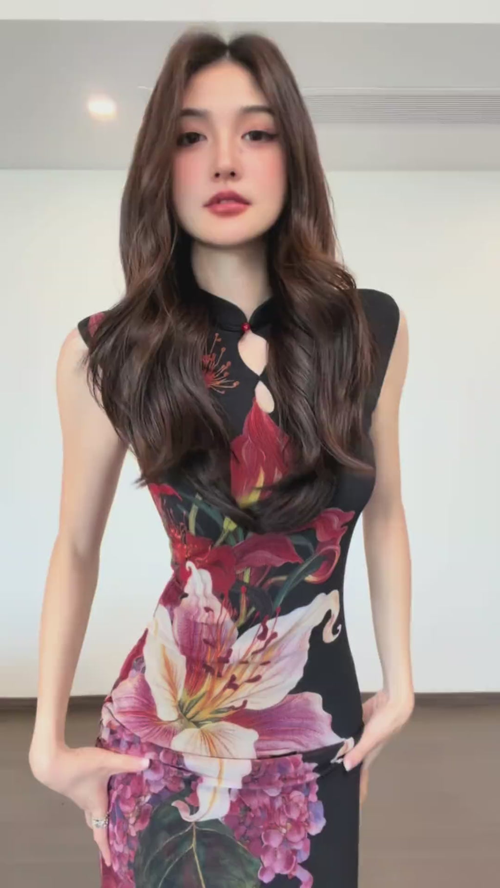 Modern Chinese Qipao Dress - Elegant Floral Print Cheongsam for Women
