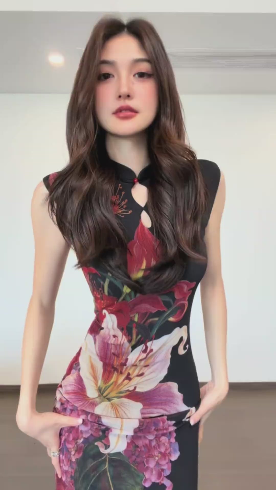 Modern Chinese Qipao Dress - Elegant Floral Print Cheongsam for Women