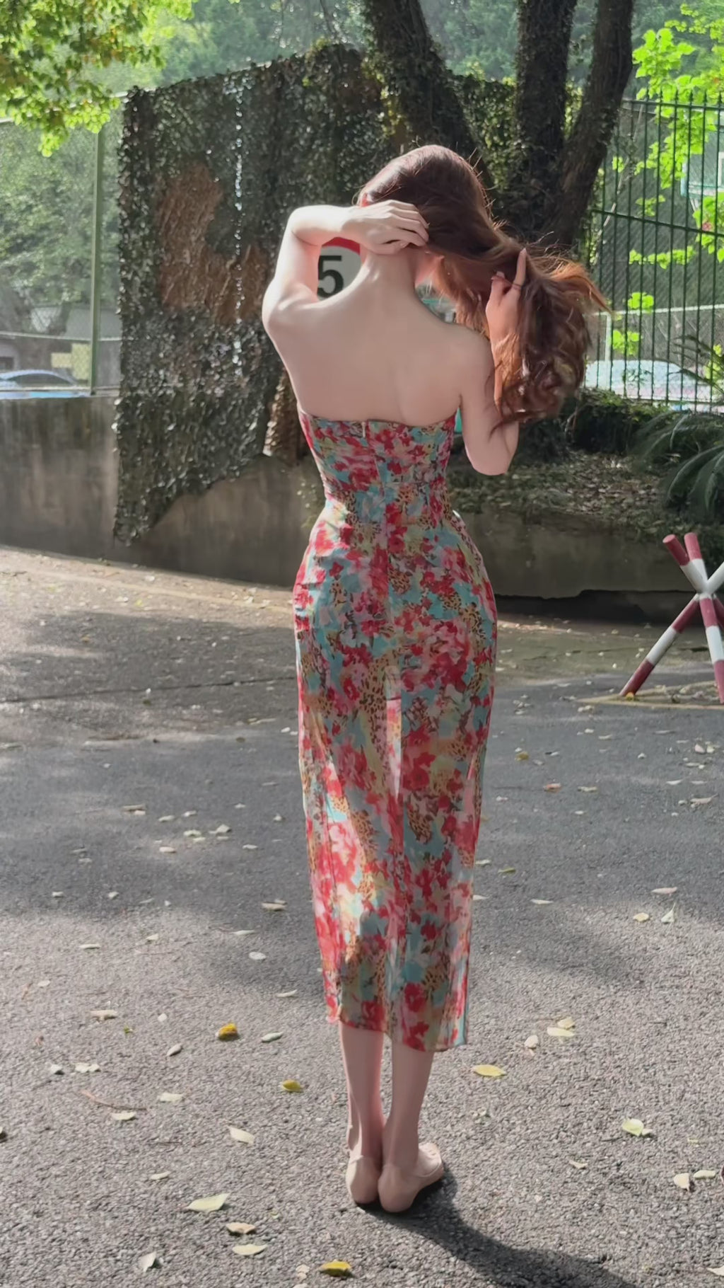 Boho-Chic Floral Bodycon Dress – Elegant Summer Midi